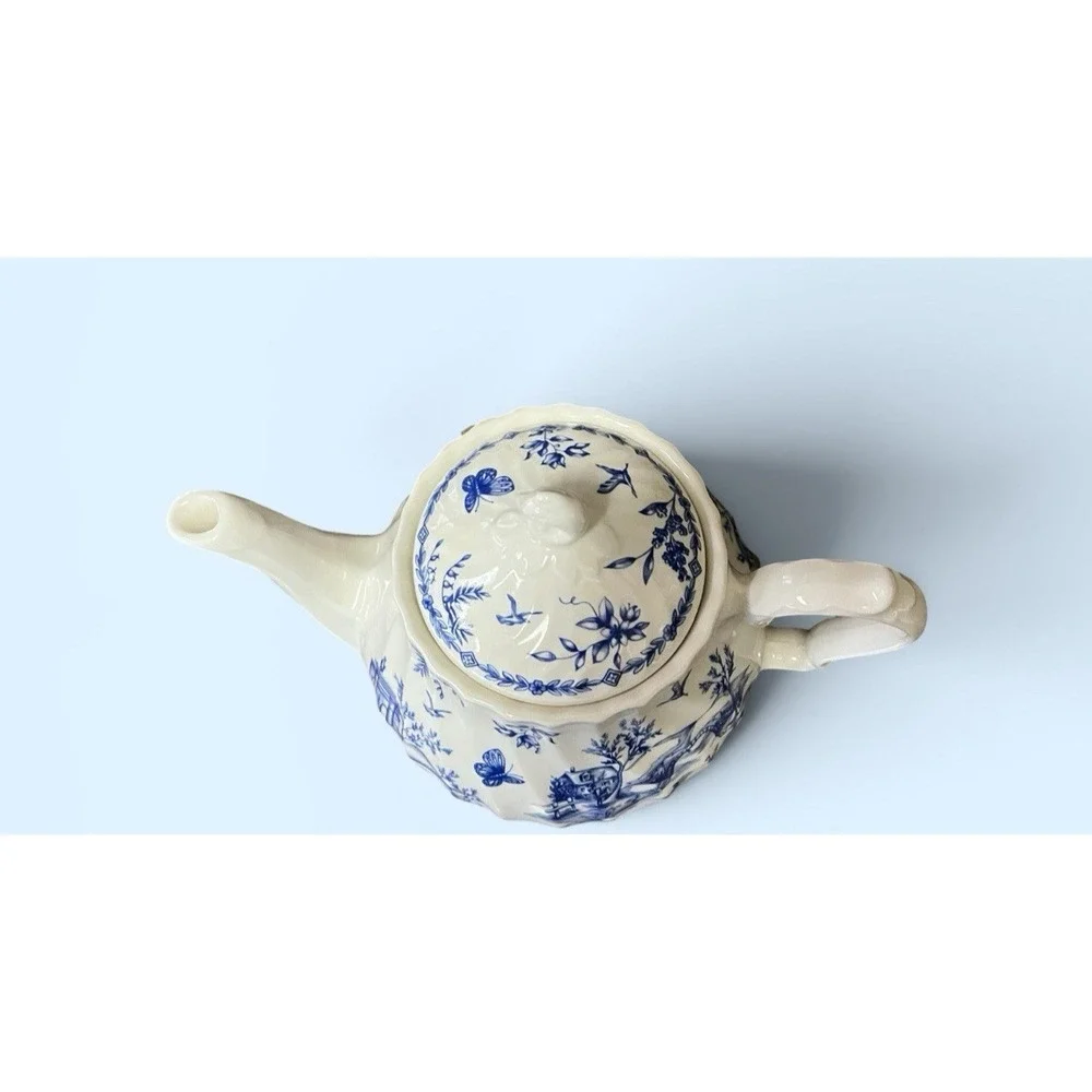 Churchill Toile China Teapot Tea Pot Countryside Butterfly Bird Vintage England